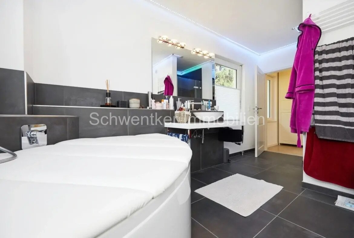 Eine traumhafte Eigentumswohnung in Petershagen Lahde im  Zweifamilienhaus, großzügig, sonnig und familienfreundlich