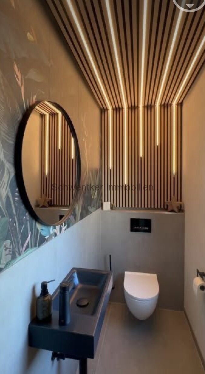 Stadtvilla 151 qm mit Grundstück / monatl. Finanzierungsrate 1.896,-- incl. Fördermittel  / Einbauküche / PV- Anlage / FB / WP