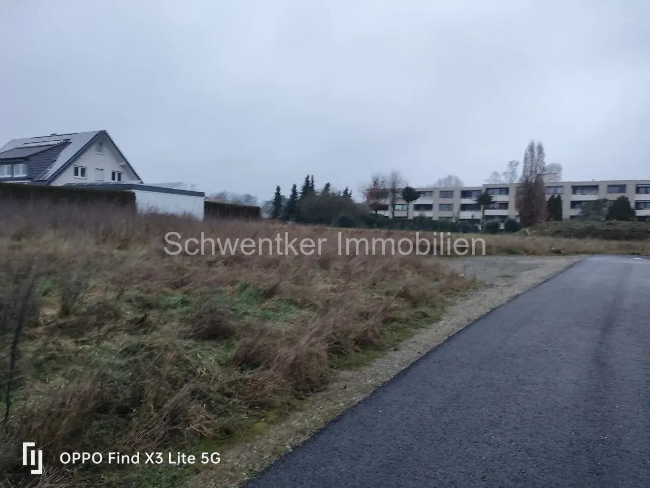 Grundstücksfoto