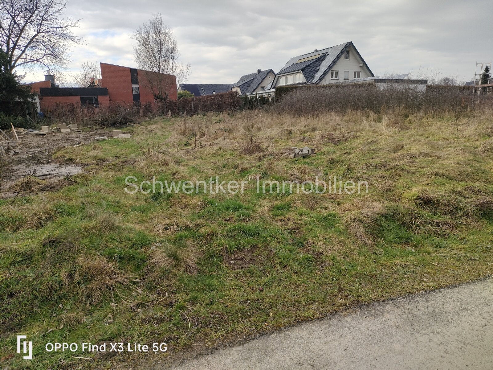 Grundstücksfoto