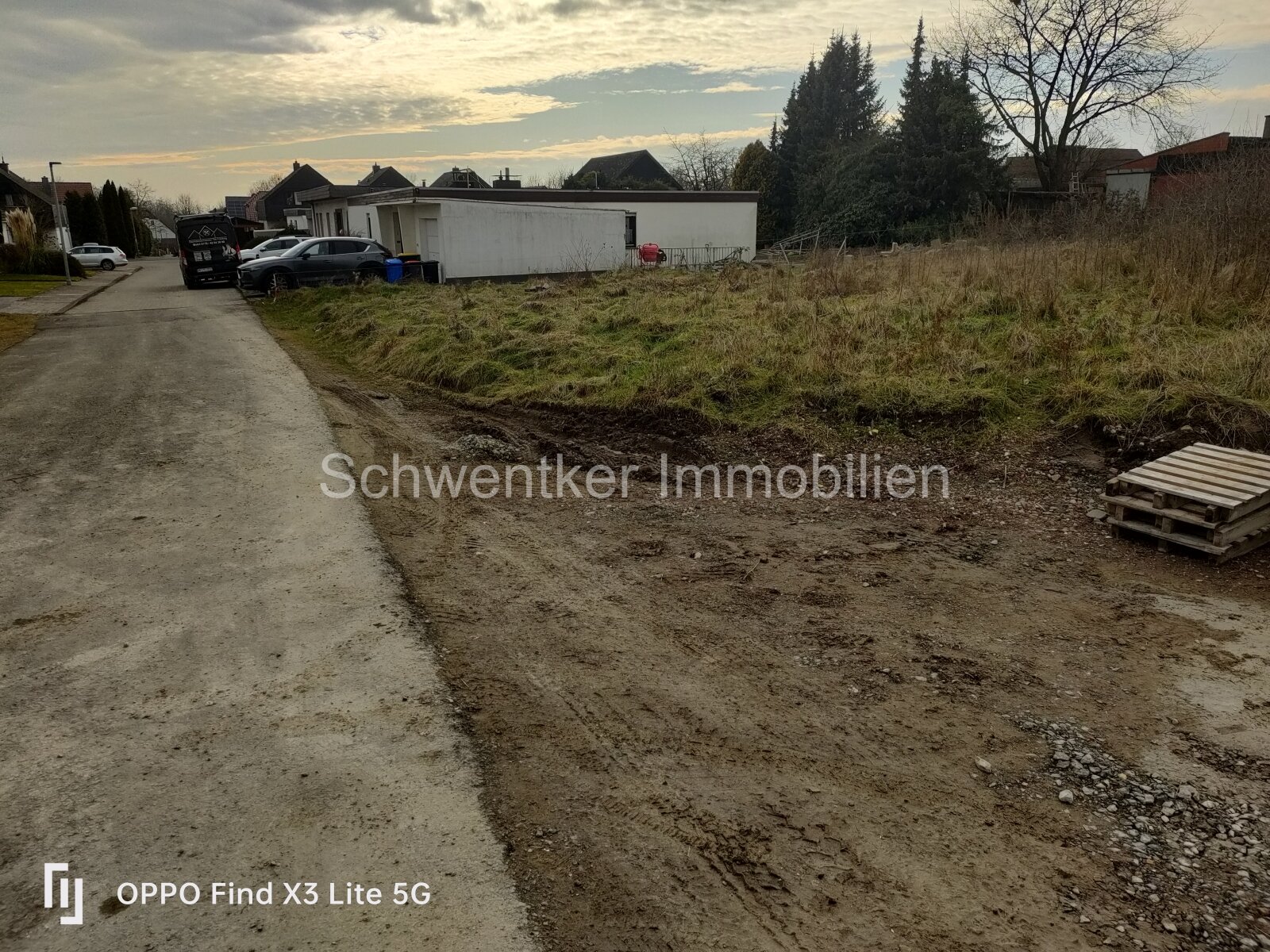Grundstücksfoto