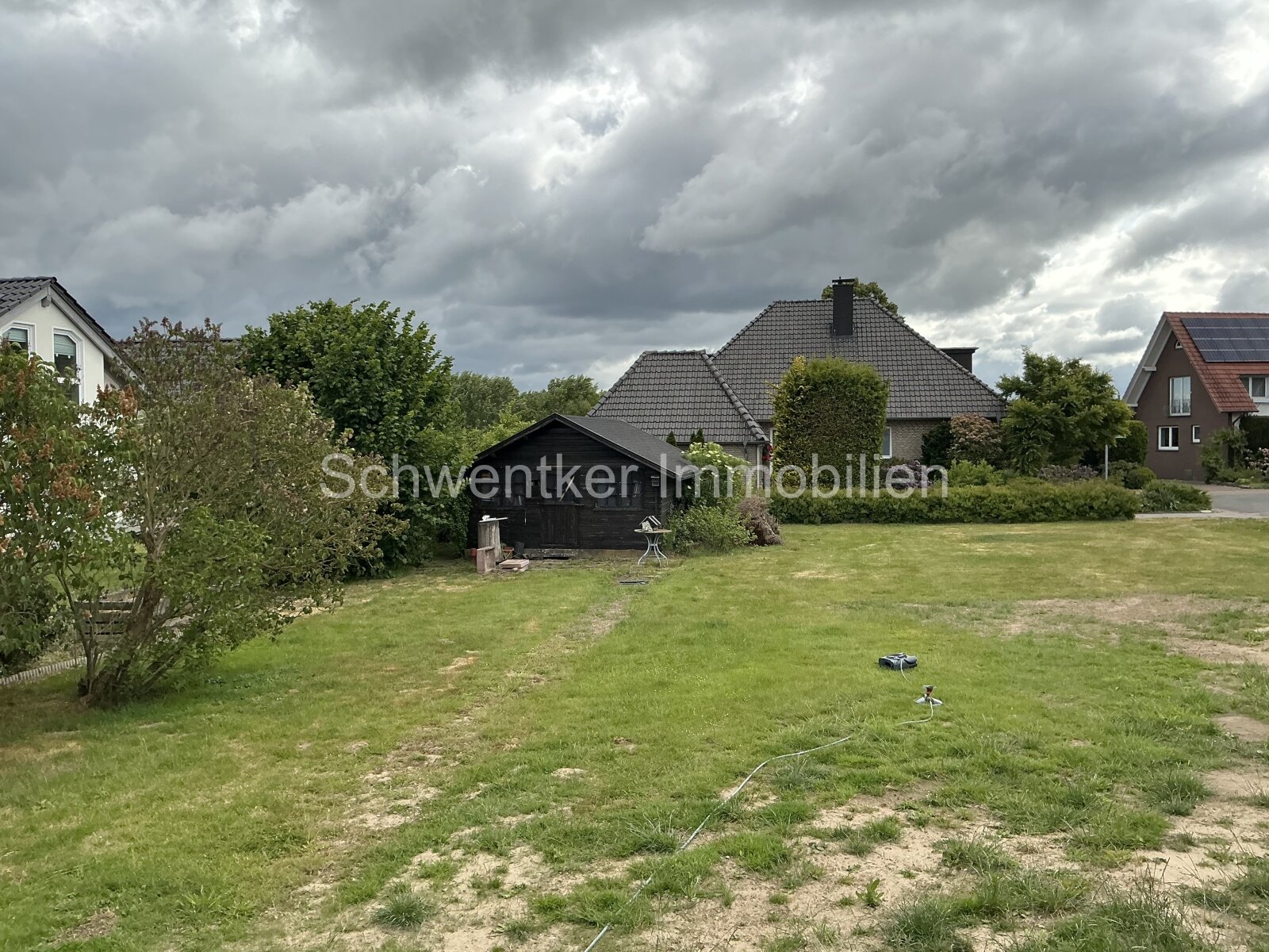 Grundstücksfoto