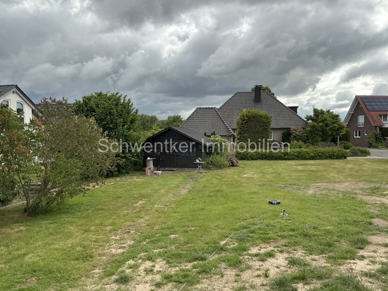 Grundstücksfoto
